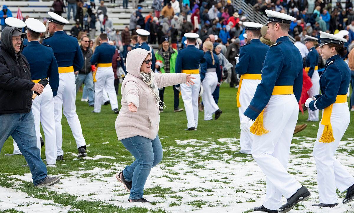 Rising number of pilot hopefuls among 2022 Air Force Academy grads