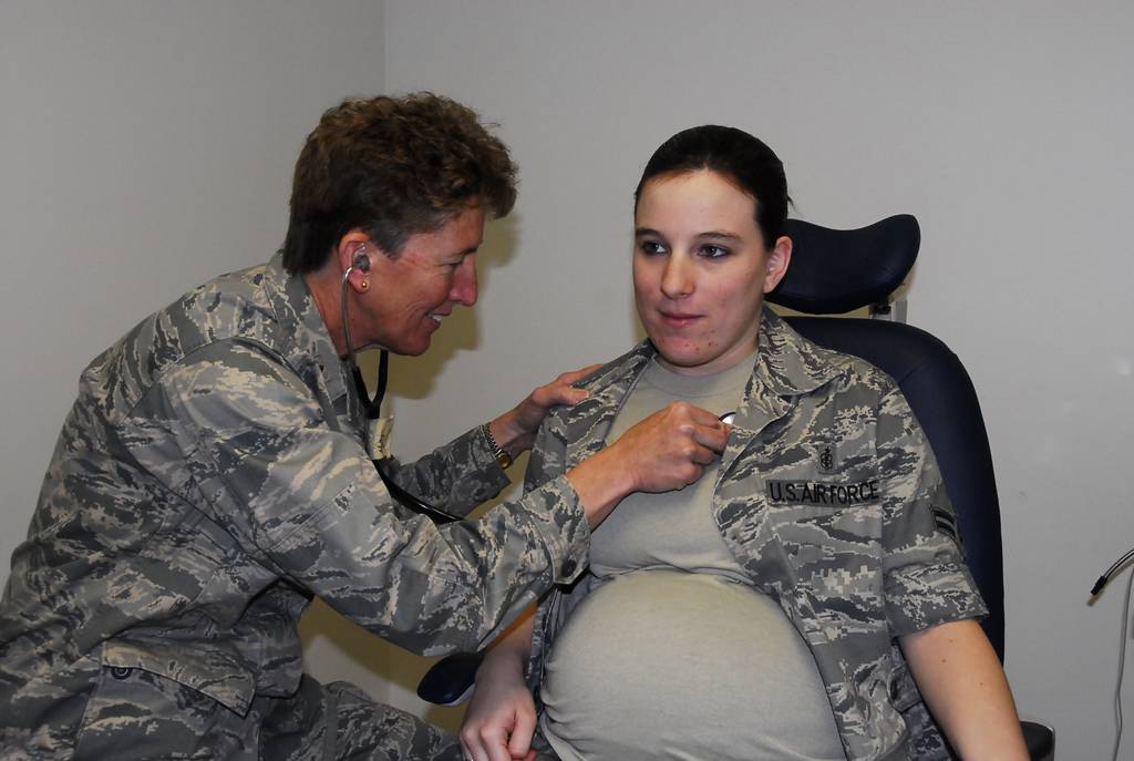 New Air Force Policy Gives New Mothers 12 Months To Decide If They Want To Stay In Uniform