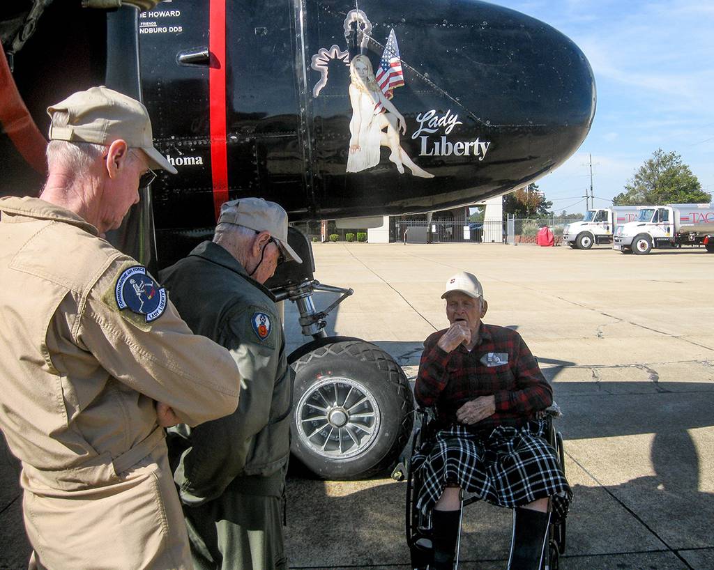 Bloody Hundredth' B-17 Pilot Shares WWII Experiences > U.S.